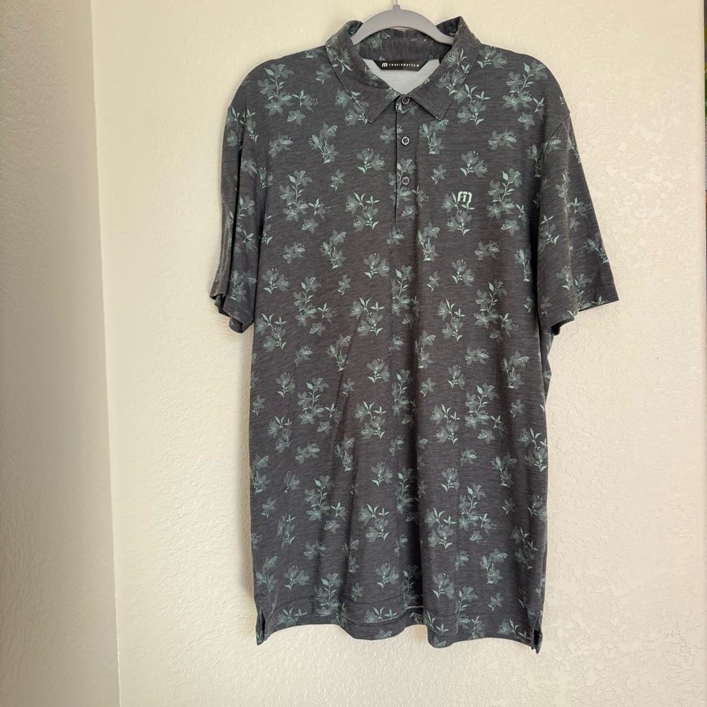 Travis Mathew Men's XL Gray Patterned Polo Shirt